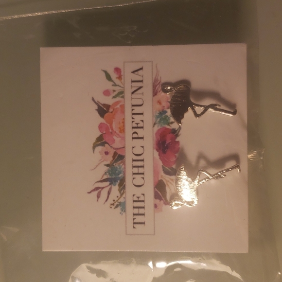 Flamingo Studs - Picture 1 of 3